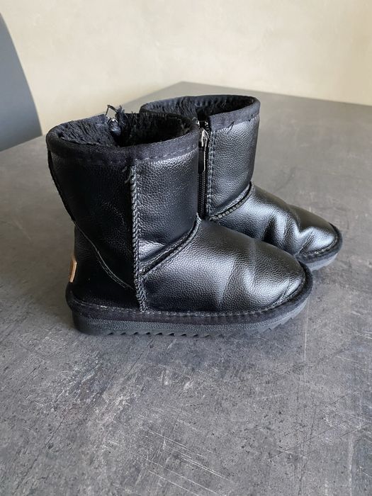 Дитячі Зимові уги в чорному кольорі 28 р