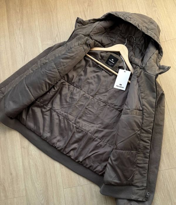 Куртка пуховик бренду Pull&Bear