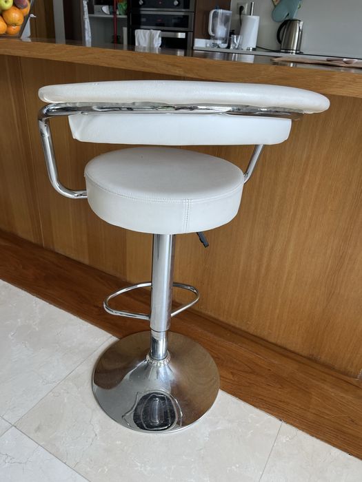 Bancos altos cozinha