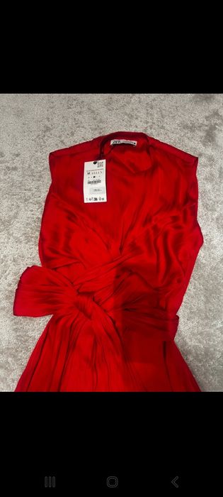 Nowa satynowa czerwona sukienka  zara wiązana rozm M