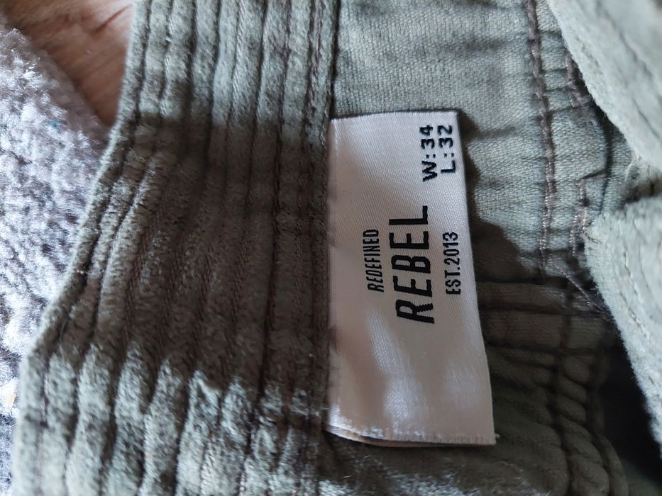 Spodnie męskie sztruksu