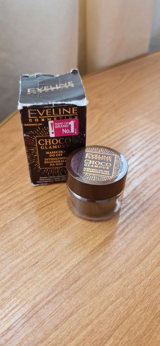 Eveline Choco Glamour maska maseczka do ust na noc intensywna regeneracja kakao