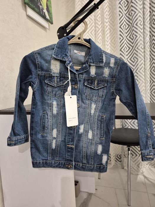 Джинсовка на дівчинку