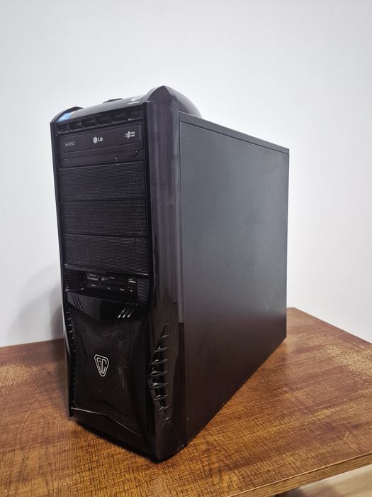 Системний блок комп'ютера