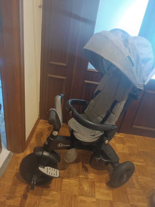 Triciclo Criança ( como NOVO)
