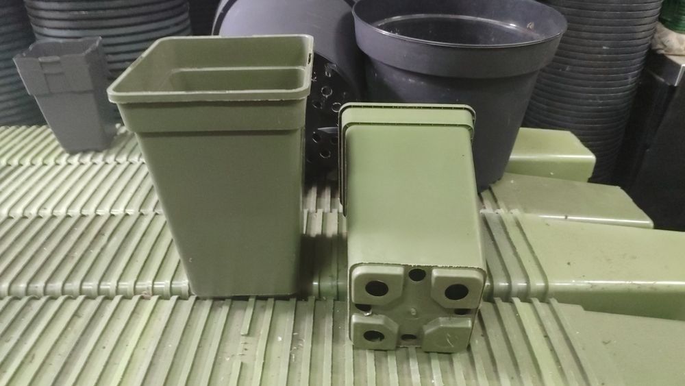 Горщики, контейнери від 1л до 20 л