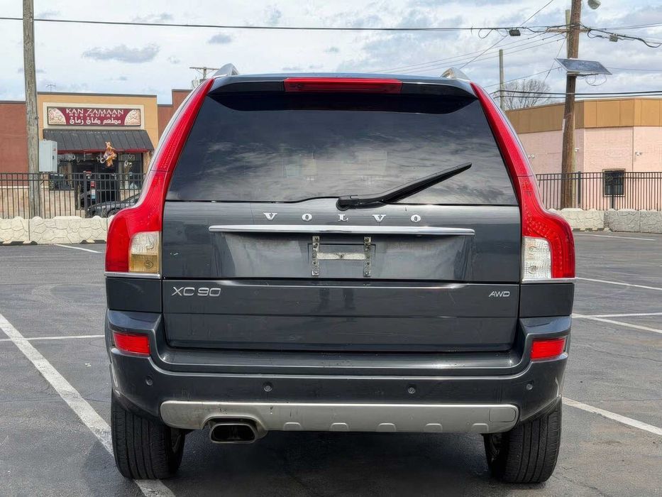 Volvo XC90      2014