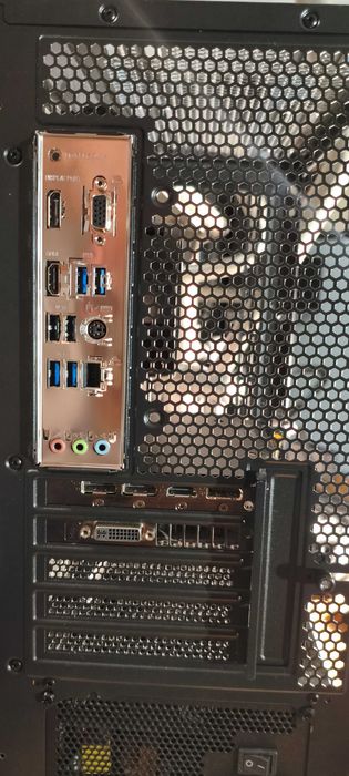 PC NOVO R5 5500 6 c/ 12 threads T/ 4.40Ghz /16GB DDR4/ASUS STRIX GTX960 DirectCU/OC 4GB Configurado para Gaming/Video editing/Graphic design