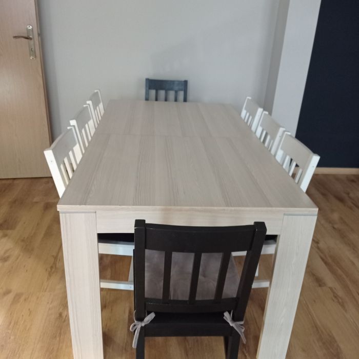 Krzesła drewniane do jadalni