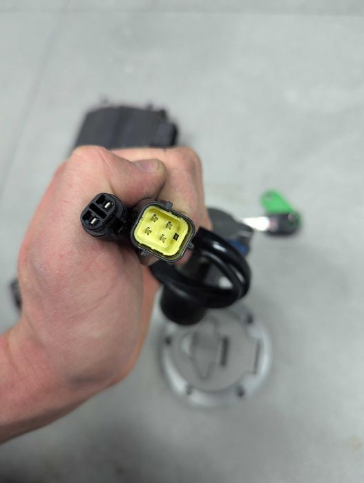 Stacyjka kluczyk moduł komputer immo ECU Ducati monster 821 15R