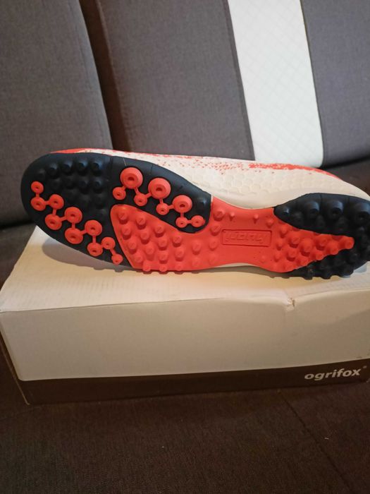 Obuwie sportowe nowe