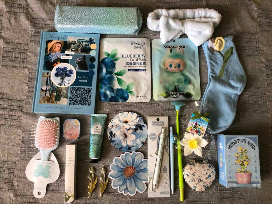 Подарунковий бокс для дівчат