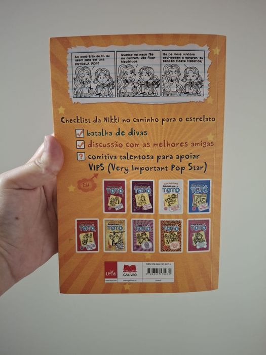 Livro "Diário de uma totó" 3