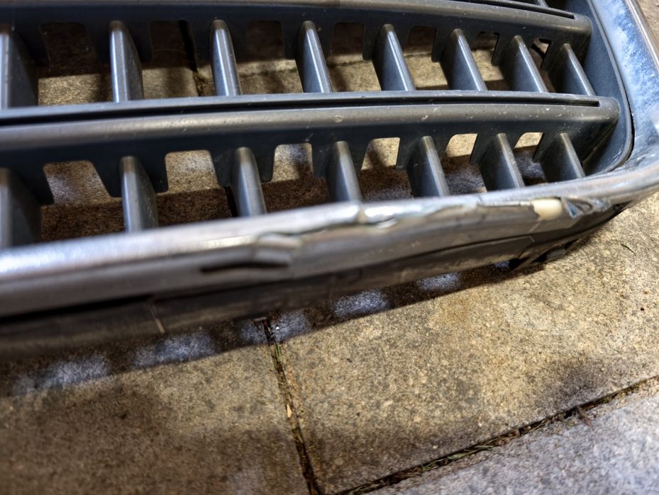 Grill atrapa chłodnicy Audi Q7 4L 2008 rok przedlift radar