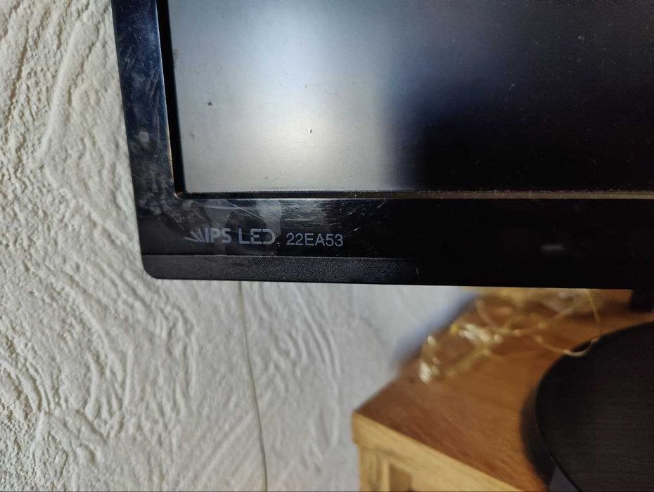 Монітор 21.5 LG 22EA53VQ-P