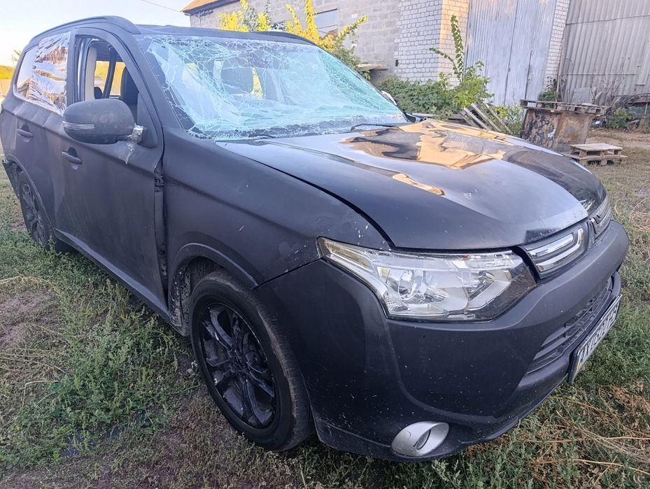 MITSUBISHI Outlander Після ДТП