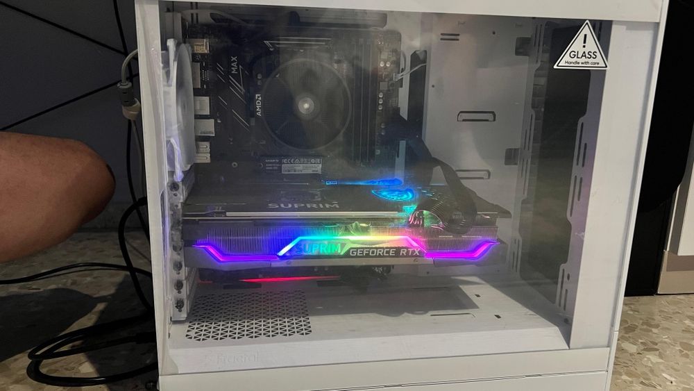 Komputer do gier AMD Ryzen /RTX 3070 Suprim X 8GB /512 GB SSD -M2/28GB RAM DDR4/Windows 10 Home  Stan Jak Nowy