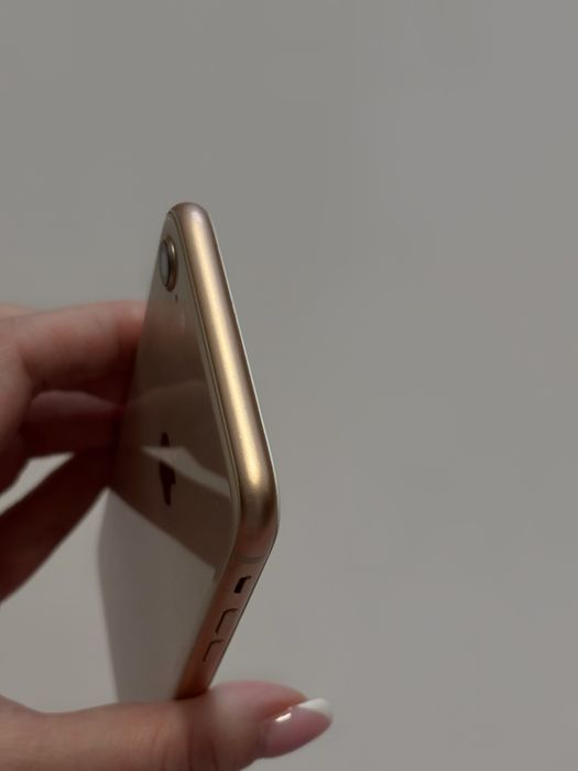 Продам iphone 8,в ідеальному стані