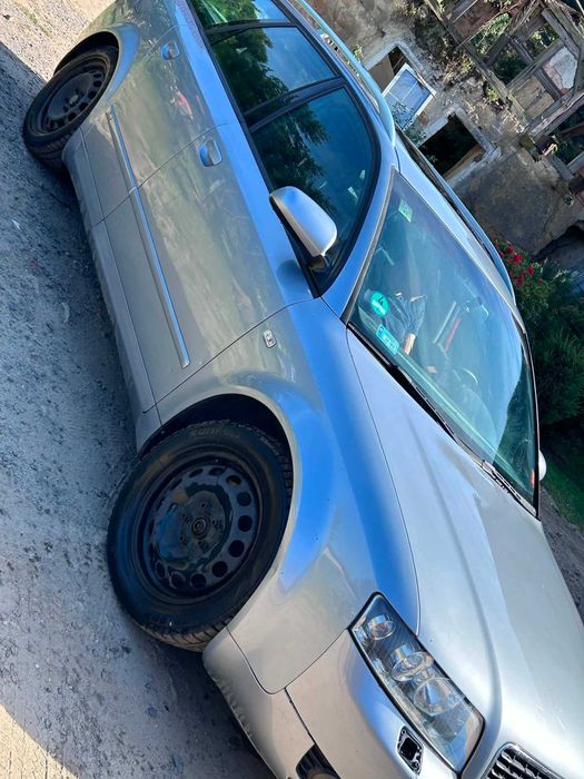samochód audi kombi