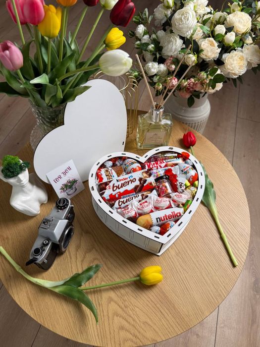 Подарунковий бокс у вигляді Серця  великий вибір