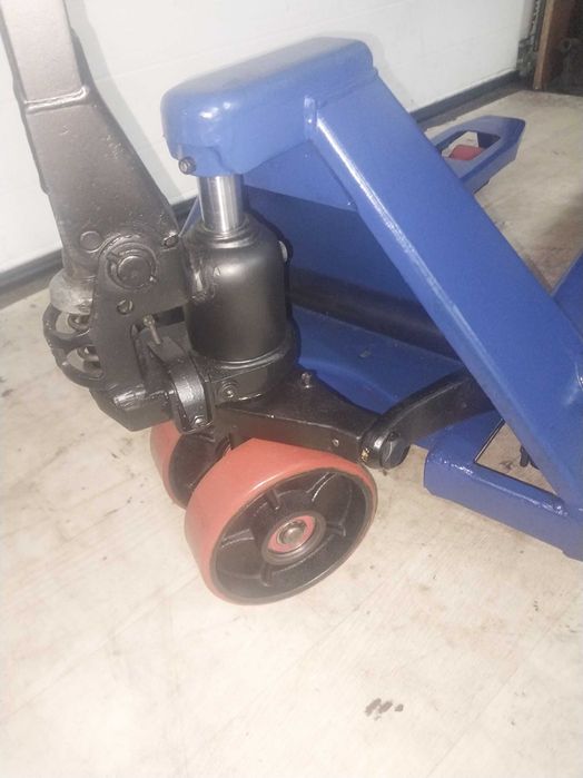 Продам роклу короткую