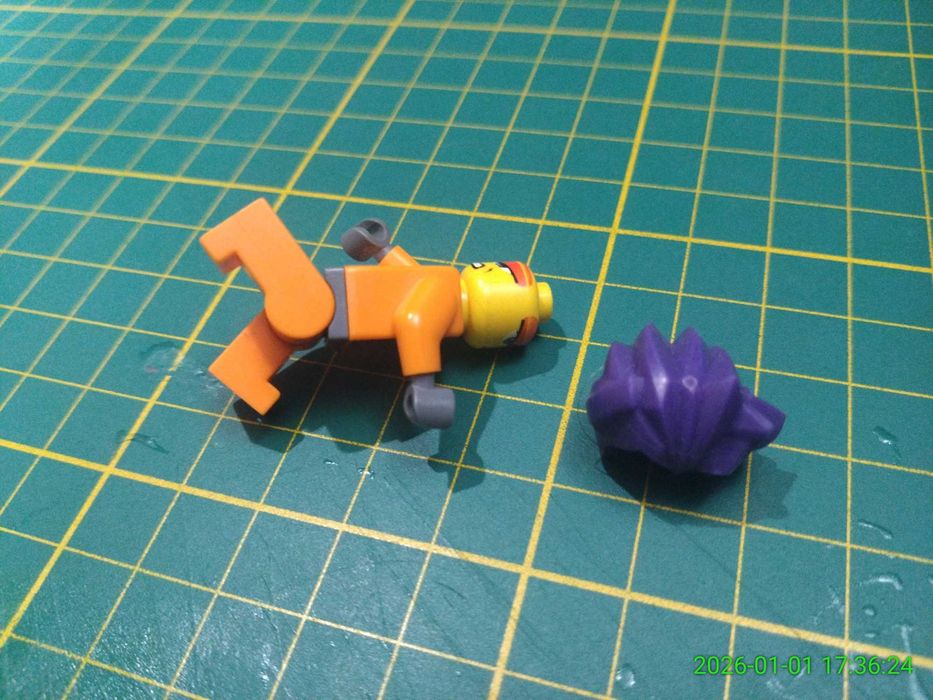 LEGO figurka Exo-Force używana - Ryo. Dobry stan, brak pęknięć.