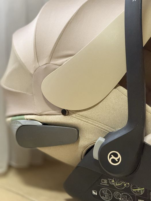 Автокрісло CYBEX Cloud T i-Size plus Cozy Beige група 0+