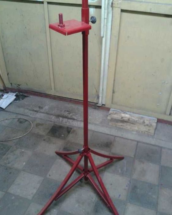 Подставка для лазерного уровня