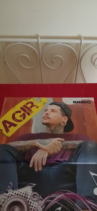 Poster Agir, novo