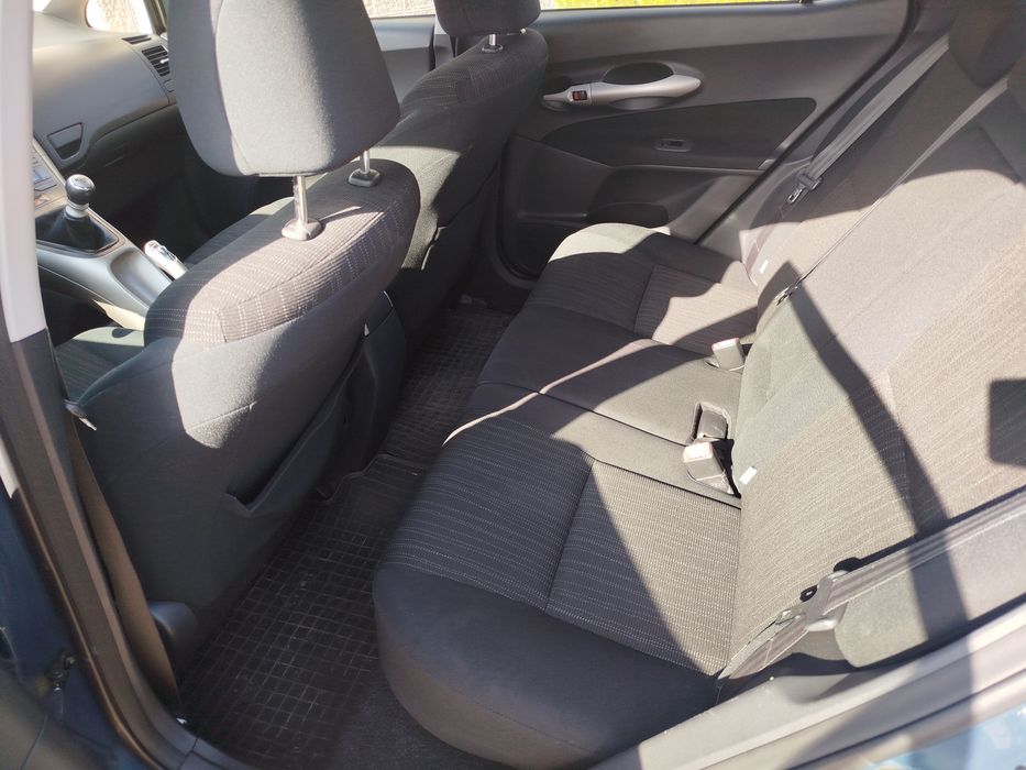 Sprzedam Toyota Auris 2.0D