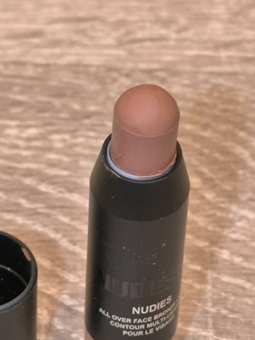 Nudestix/Bronzer w Sztyfcie,mało używany