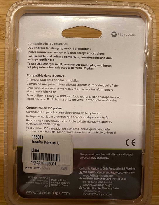 Adaptador universal com carregador USB