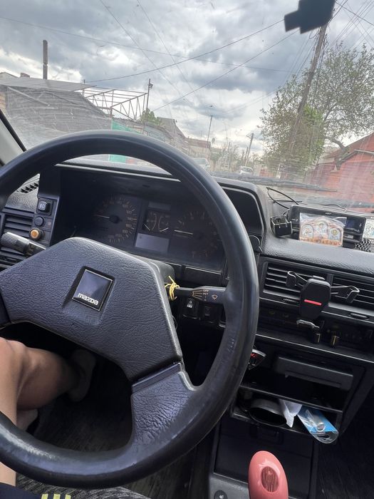 Mazda 323 BF 1988год