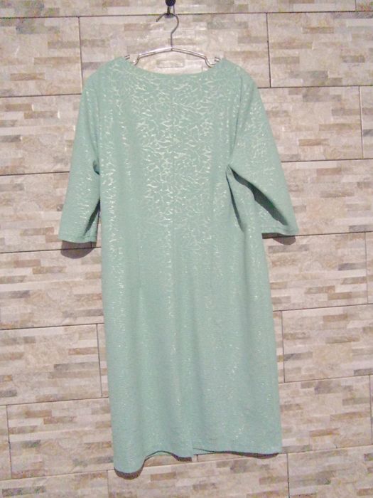 Гарне жіноче плаття