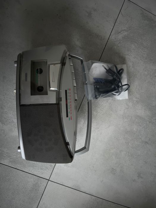 Radiomagnetofon Watson RR5319.