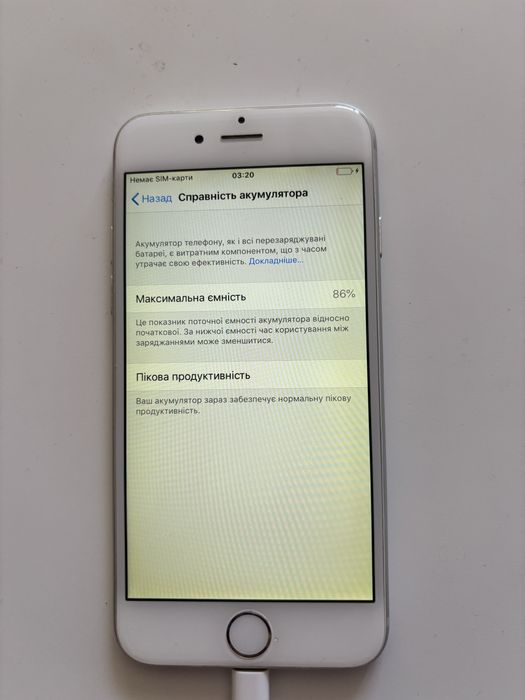 Apple iPhone 6 Silver 16GB Neverlock (оригінальна коробка + оригінальний блок живлення теж входить в комплект). Робочий Touch Id