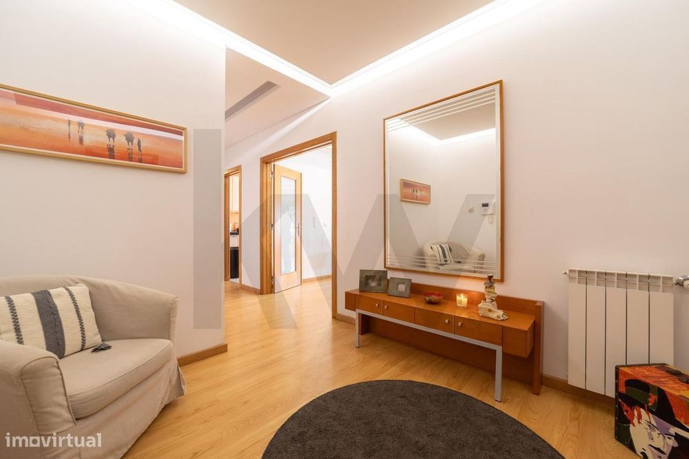 Apartamento T3 com Suite, Arrecadação e Garagem para 3 Carros