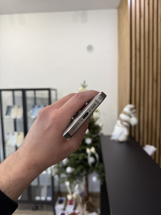 Telefon iPhonw 16 PRO 128GB Szary Apple Gwarancja iTrade