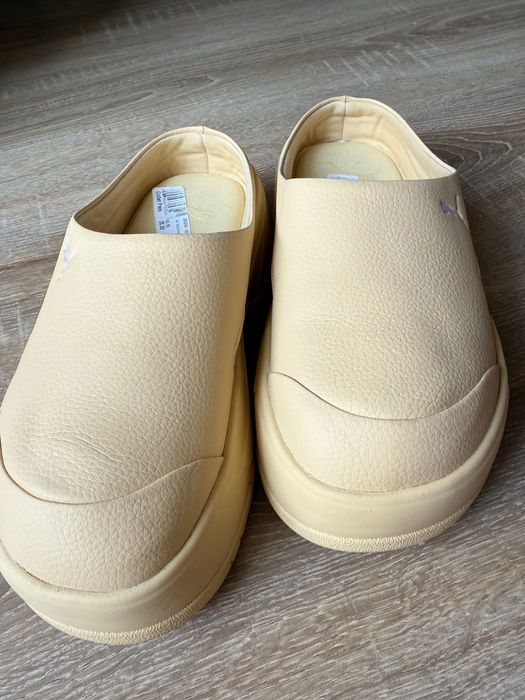 Nowe kapcie damskie Puma