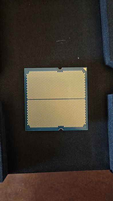 Procesor AMD Ryzen 7950X3D