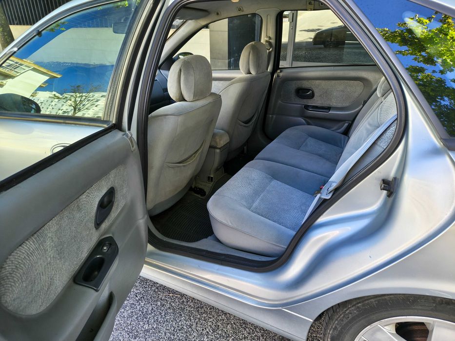 Renault laguna 1.6 gasolina