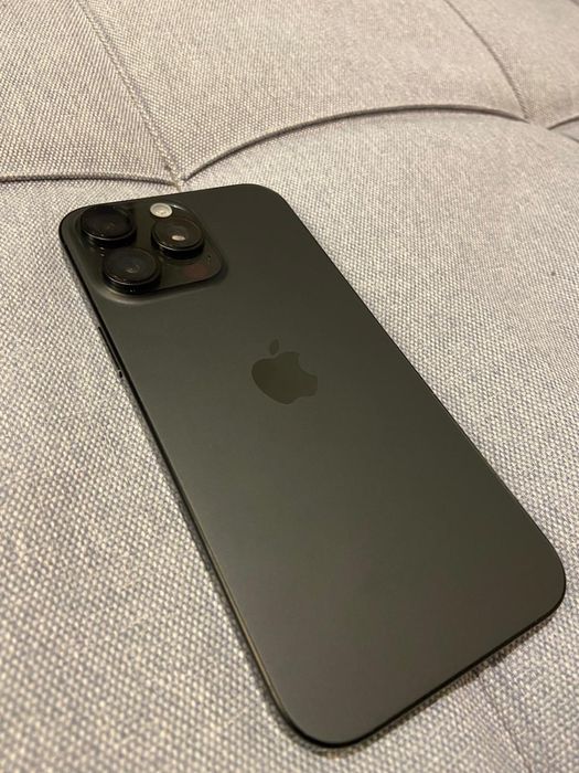 IPhone 16 Pro Max, Titanium, 256GB na Garantia