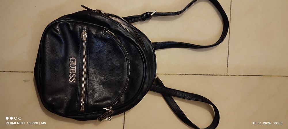 Plecak damski , skóropodobny - GUESS.