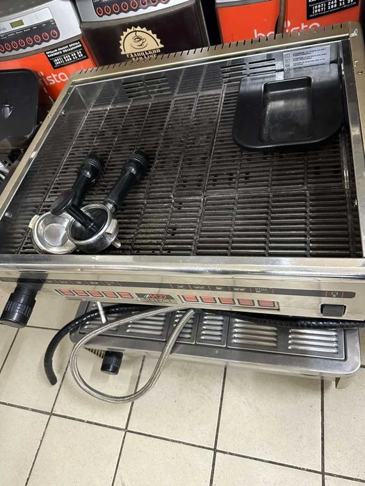 Професійна кавомашина Cimbali SELECT M27 Б/В