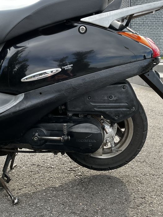 Продам Хонда LEAD100