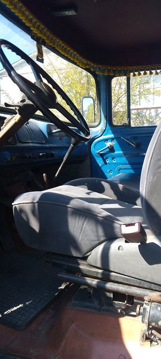 Продам зіл самоскид