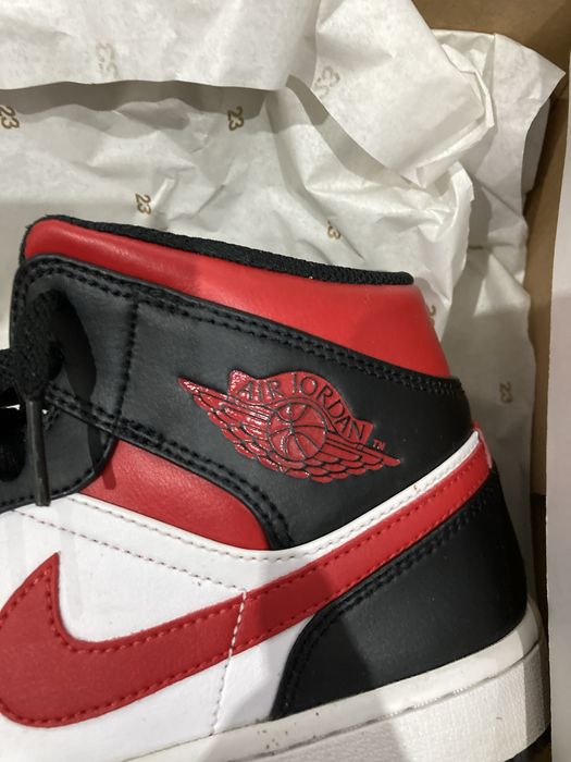 Air Jordan 1 Mid
