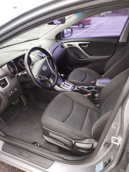 Продам Hyundai ELANTRA