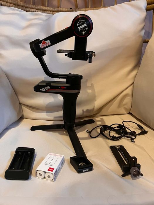 Gimbal Zhiyun Weebill S, Super Zestaw: 4x Aku, Twardy Etui