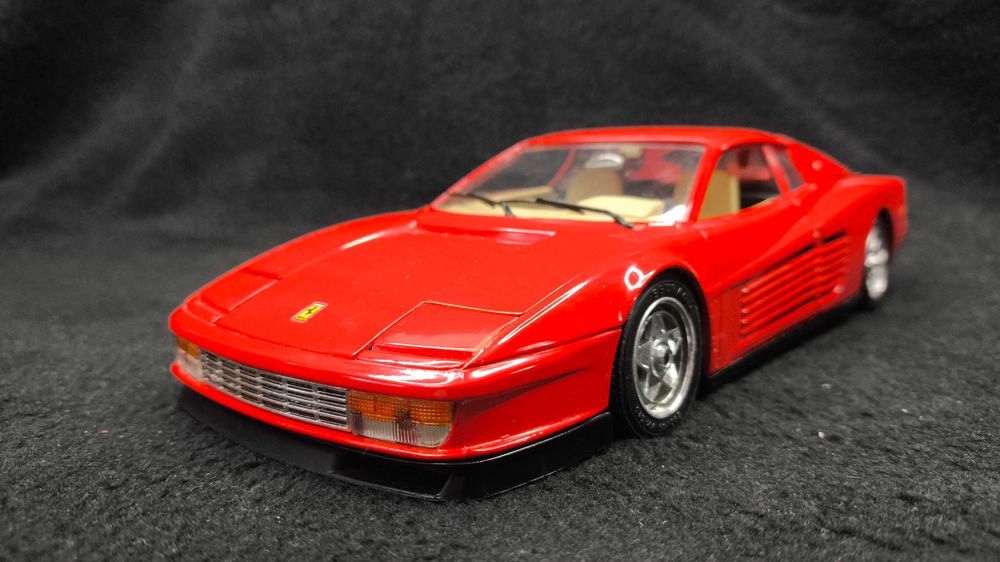 Модель авто 1:18 Ferrari TesteRossa 1984 (Bburago Italy)